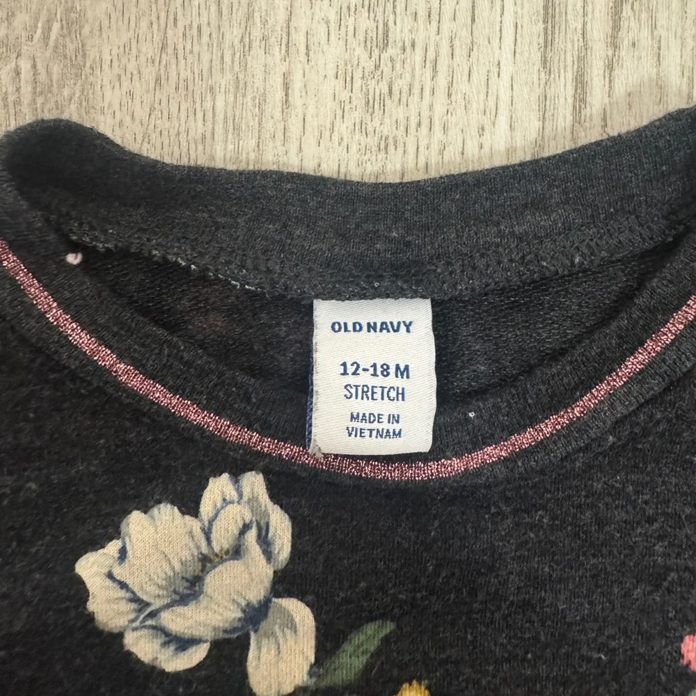 Old Navy Black and Pink Long Sleeve Dress